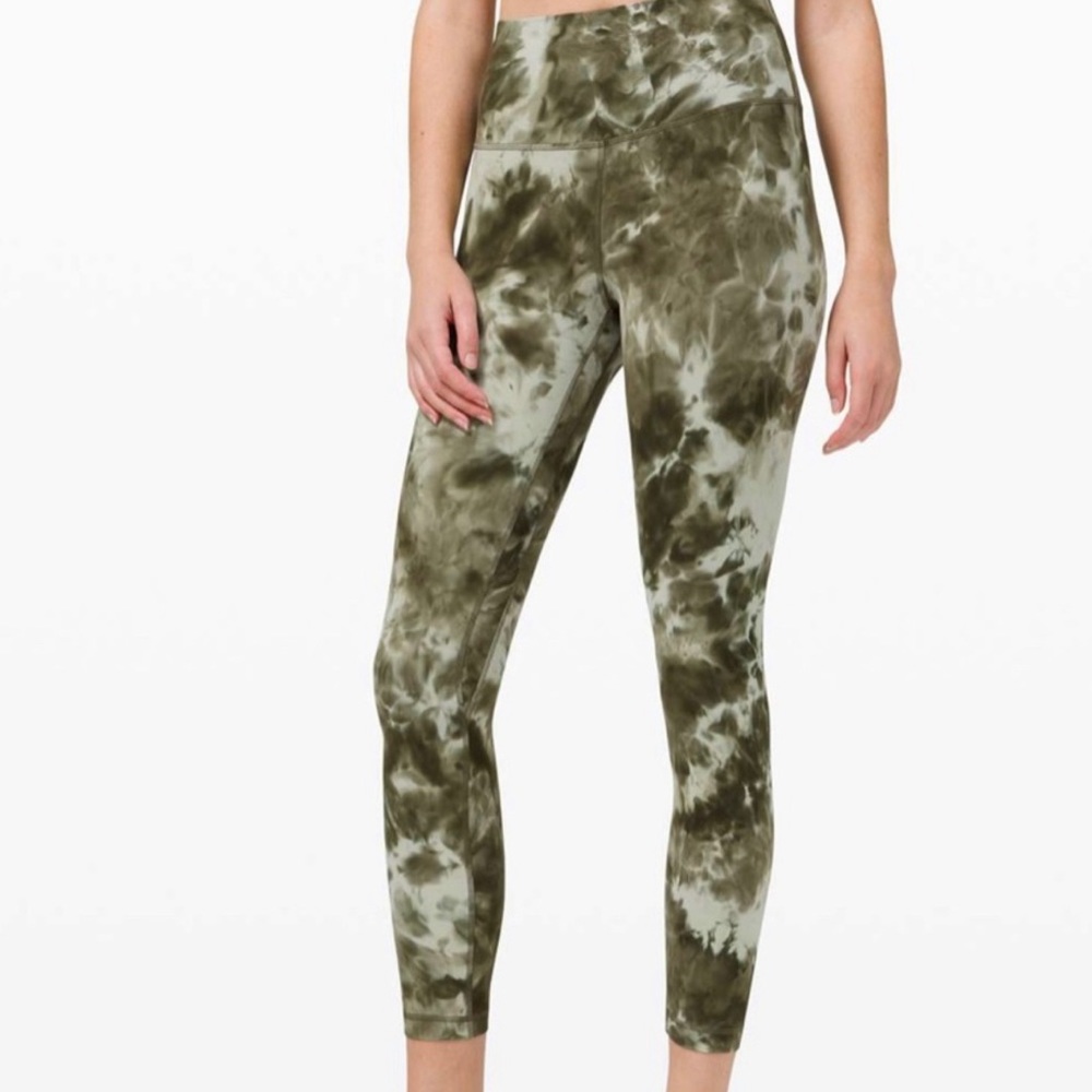 NWOT Lululemon green size 2 tie dye leggings size